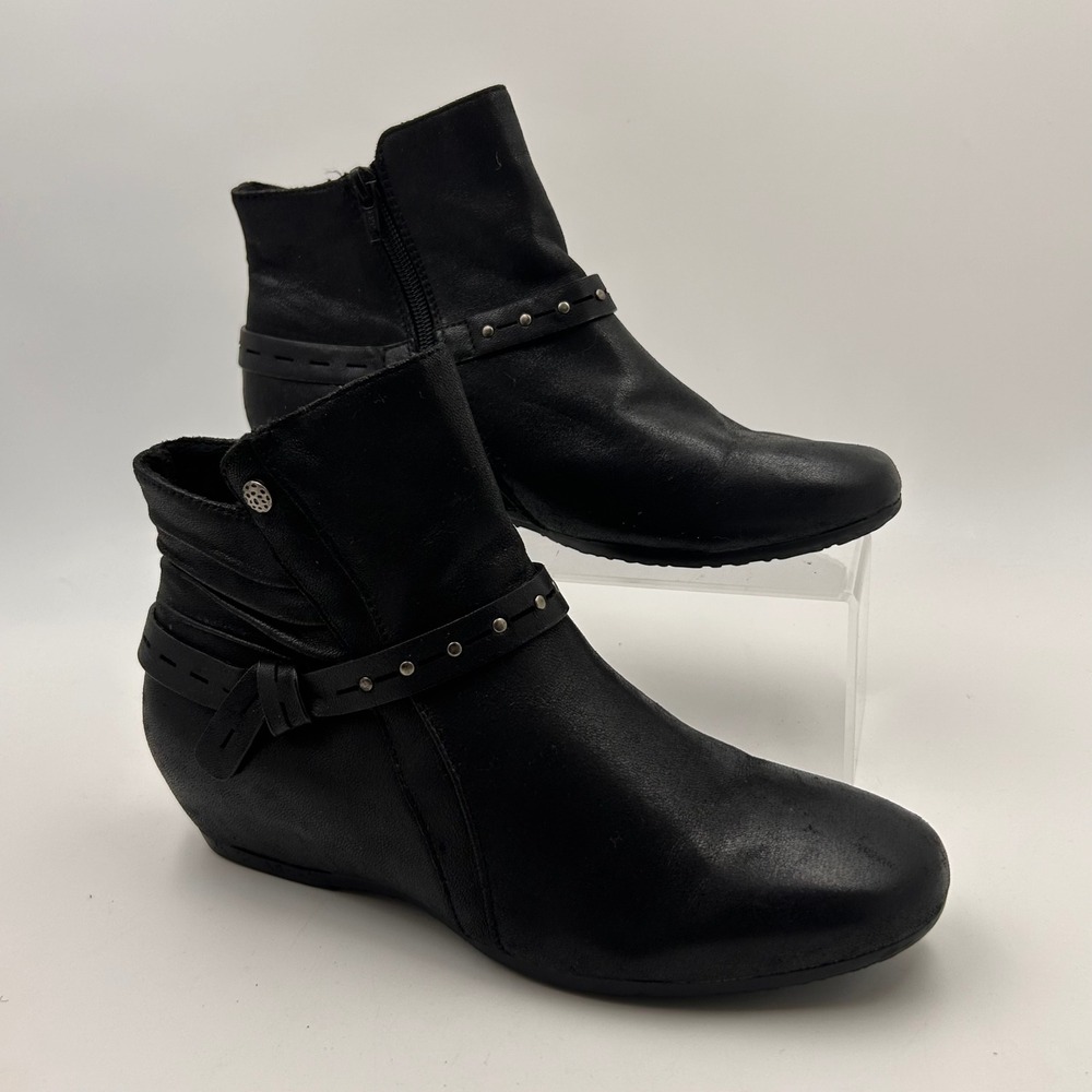 Baretraps Porter Booties Women 7.5 Black Studded Wedge Ankle Boots Moto Edgy